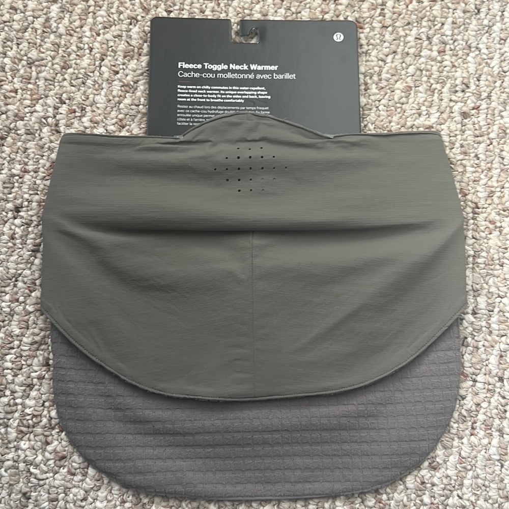 Lululemon Neckwarmer